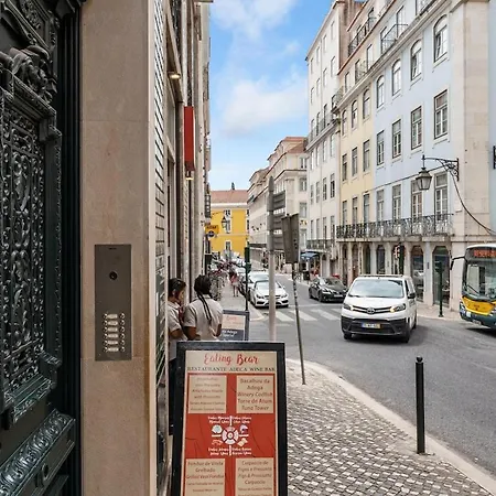 Mbird Baixa Deluxe With Elevator *