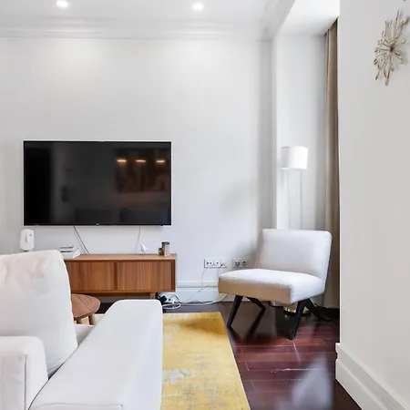 Mbird Baixa Deluxe With Elevator Διαμέρισμα *